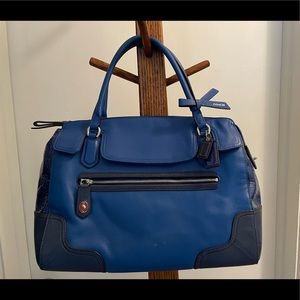 COACH PATENT LEATHER EMBOSSED SIGNATURE PURSE